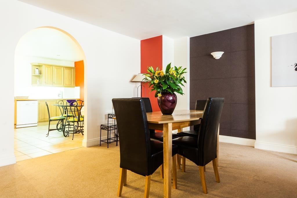 Park Lane City Apartments ロンドン 部屋 写真
